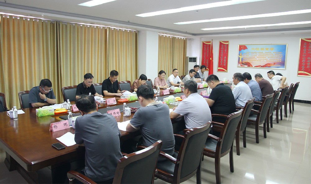 湖北省民辦高?？疾靾F(tuán)蒞臨我校考察調(diào)研工作